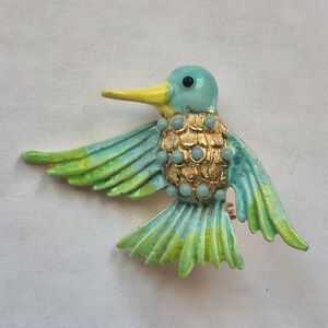 Vintage gold tone enamel hummingbird brooch pin